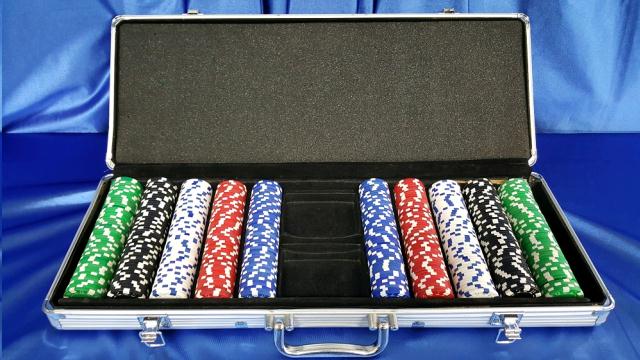 Rental store for GAMING CASE OF CHIPS   Vs.1 in Omaha NE