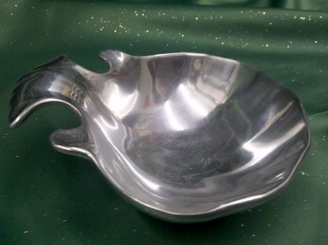 Rental store for TRAY, POLISHED MINI CLAM in Omaha NE