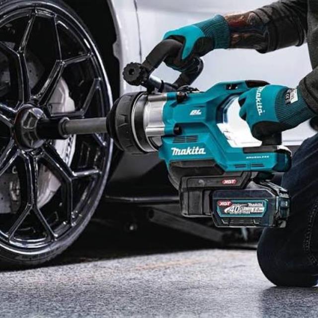 Where to find IMPACT WRENCH 1 40v Battery in Omaha