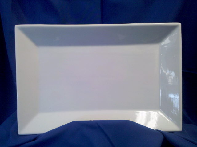 Rental store for PLATTER, PORC 13  X 20  RECTANGLE in Omaha NE