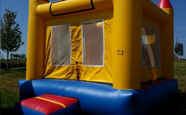 Where to find SPACEBOUNCE 13 X 13 in Omaha