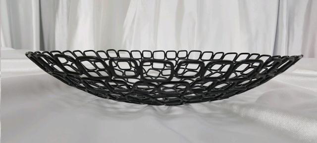 Where to find BLACK RING WIRE 12 RD BREAD BOWL in Omaha
