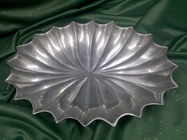 Rental store for TRAY, PEWTER FINNED SHELL in Omaha NE