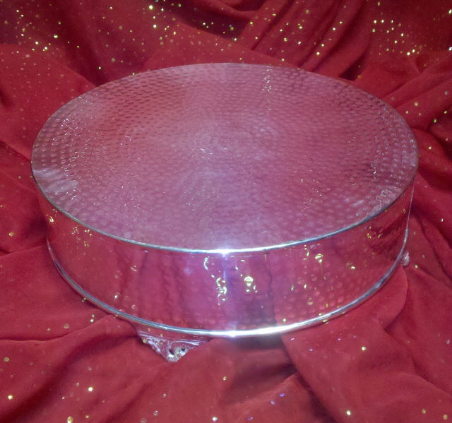 Rental store for HAMMERED ORNATE 15  RD CAKE in Omaha NE