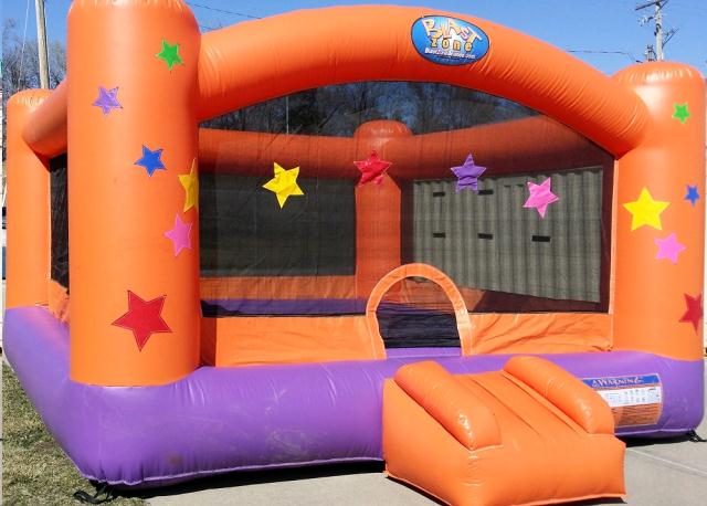 Where to find SPACEBOUNCE 15X15 StarBlast in Omaha
