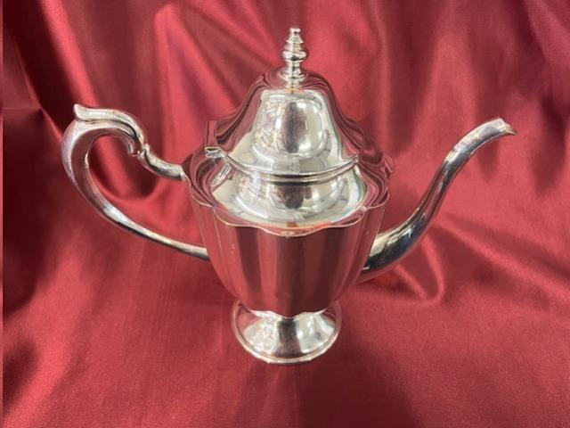 Where to find COFFEE HAND POT, SILVER Scallop in Omaha