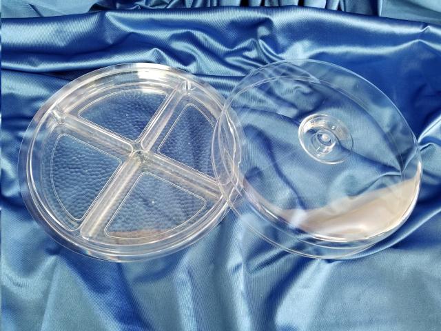 Where to find DIVIDED ACRYLIC W LID 6 Pc in Omaha