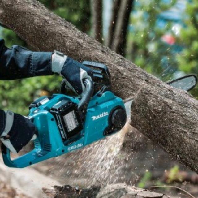 Rental store for CHAINSAW, 14   18V Battery Powered in Omaha NE