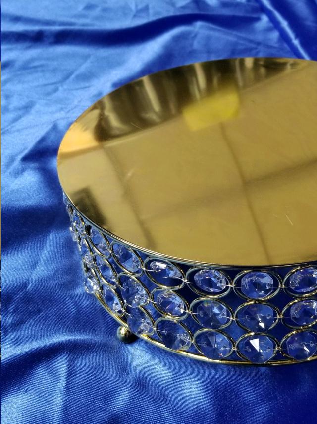Where to find CAKE STAND, Gold Sparkle 10 Rd in Omaha