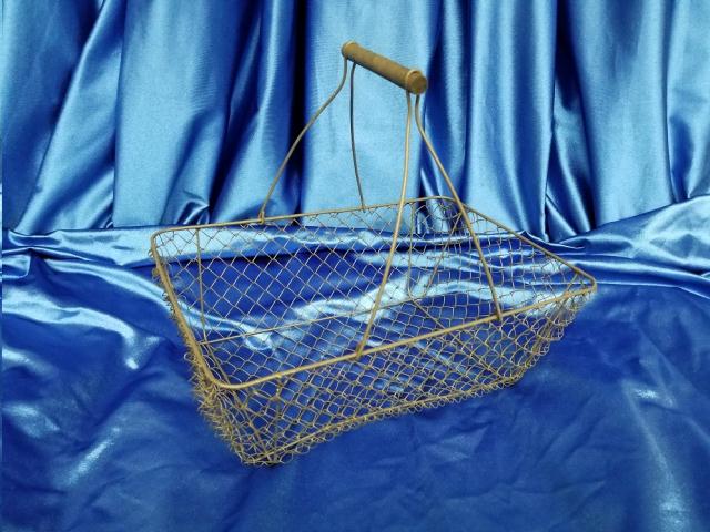 Where to find FARMHOUSE WIRE BASKET in Omaha