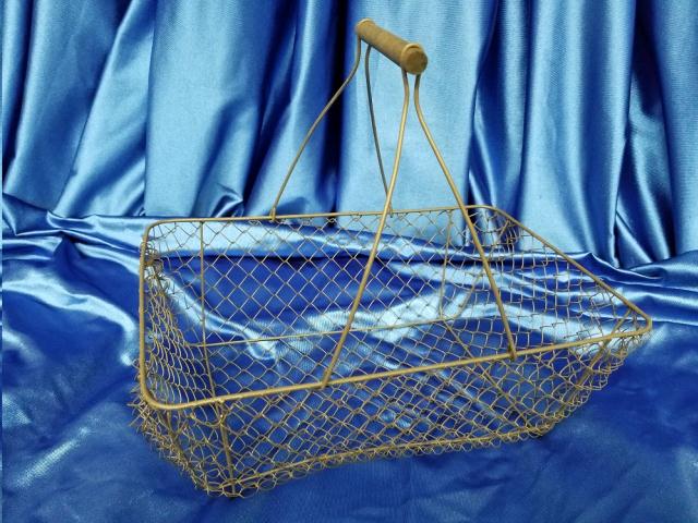 Rental store for FARMHOUSE WIRE BASKET in Omaha NE