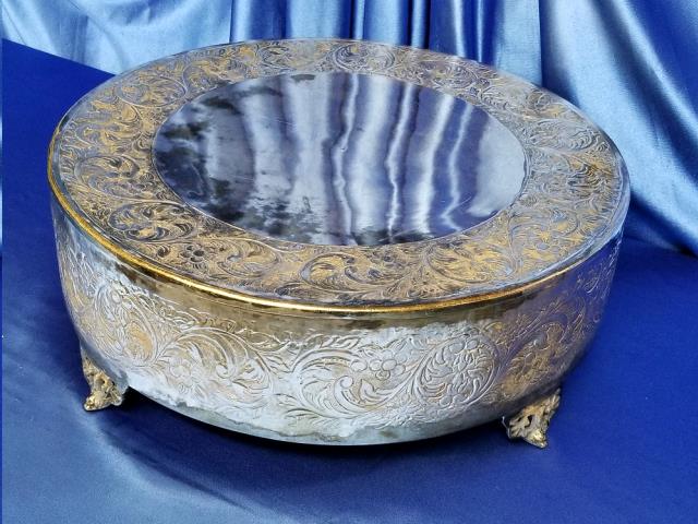 Where to find SILVER 14 Rd Aged CAKE PLATEAU in Omaha
