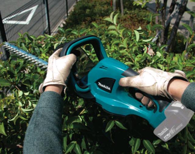 Rental store for HEDGE TRIMMER  Battery Powered in Omaha NE