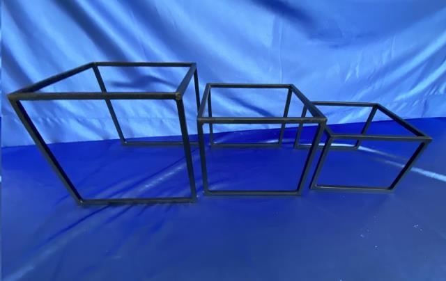 Where to find IRON 5 H X 6.75 SQU STAND Sm in Omaha