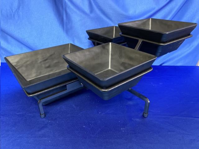 Where to find 4-BOWL BLACK SQU W STAND Vs 2 in Omaha
