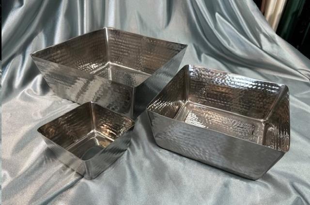 Where to find HAMMERED SQUARE BOWL, Lg SS in Omaha