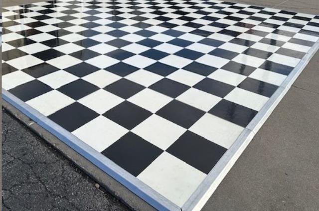 Where to find B W DANCE FLOOR 12X15 Vs2 in Omaha