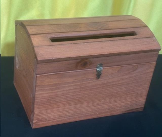 Where to find WOOD CHEST CARD HOLDER in Omaha