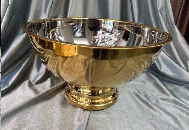 Where to find 3 GALLON GOLD PUNCH BOWL in Omaha