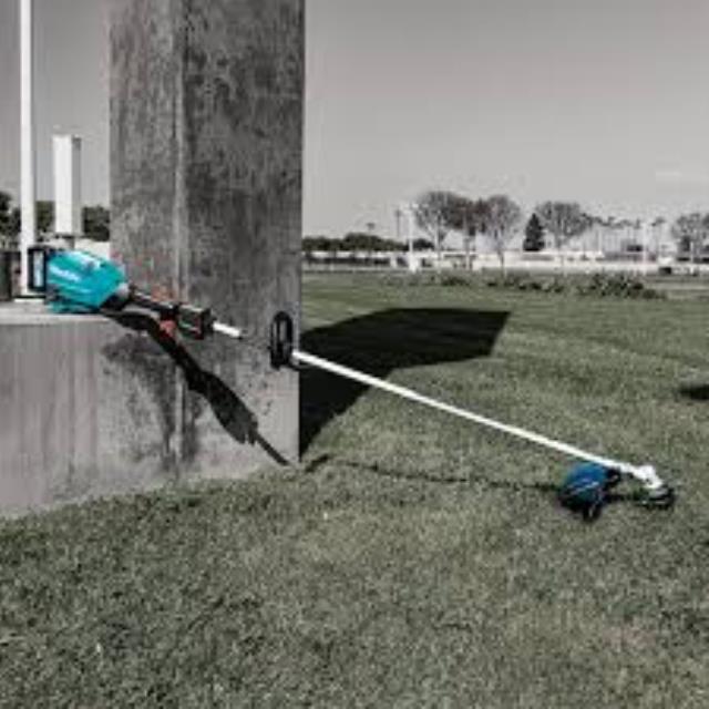 Where to find WEED TRIMMER Battery 40v in Omaha